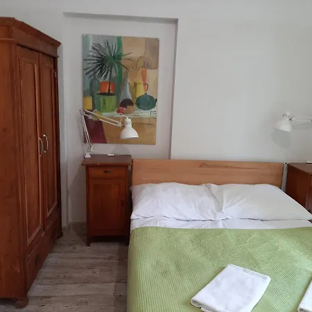 Oki Doki Old Town Bed & Breakfast