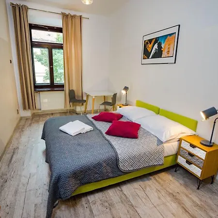 Hotel apartamentowy Oki Doki Old Town 2*