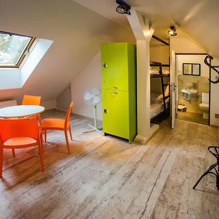 Hotel apartamentowy Oki Doki Old Town