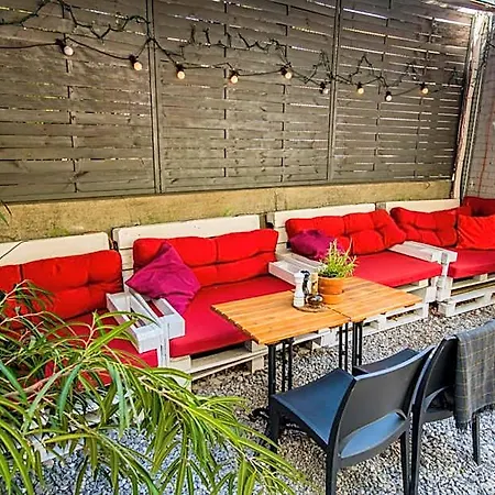 Oki Doki Old Town Aparthotel