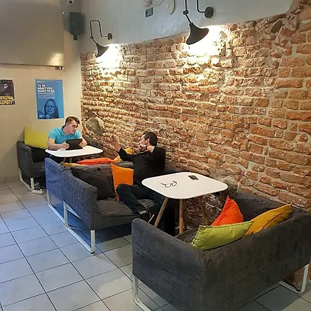 Oki Doki Old Town Aparthotel 2*