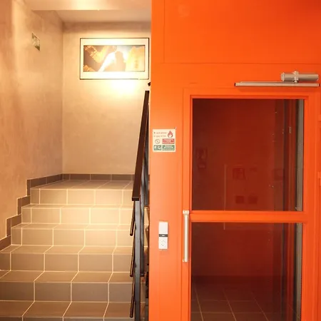 Oki Doki Old Town Aparthotel 4*