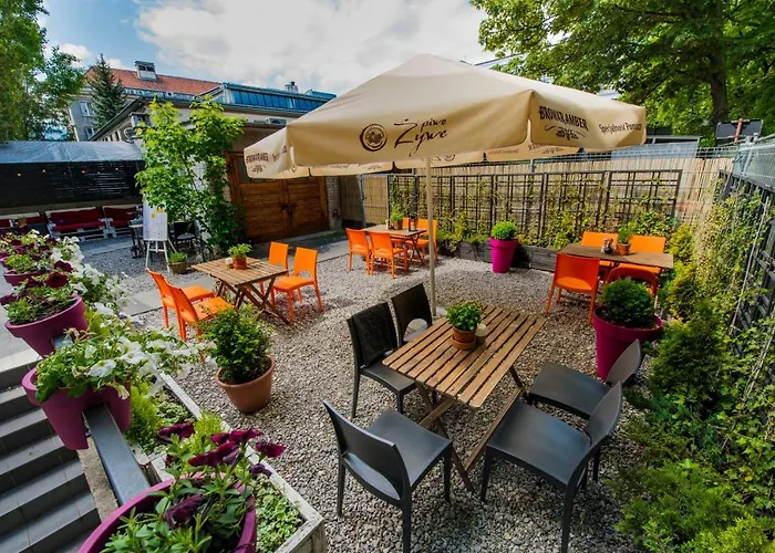 Oki Doki Old Town Hotel apartamentowy